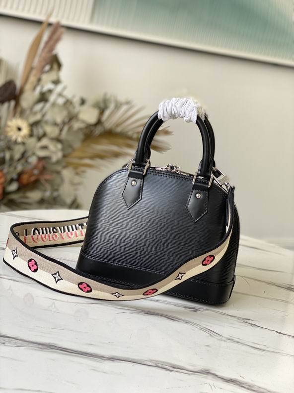 L X V Bag 23.5x17.5zx11.5cm