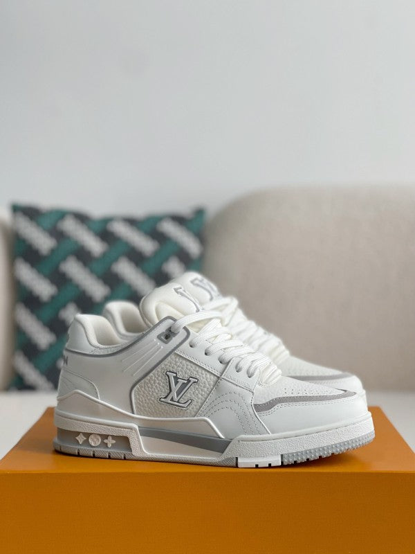 L X V SNEAKERS