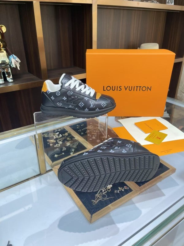 L X V SNEAKERS