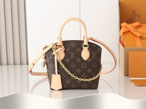 L X V LOCKIT BB Bag M12019 15x19x7cm