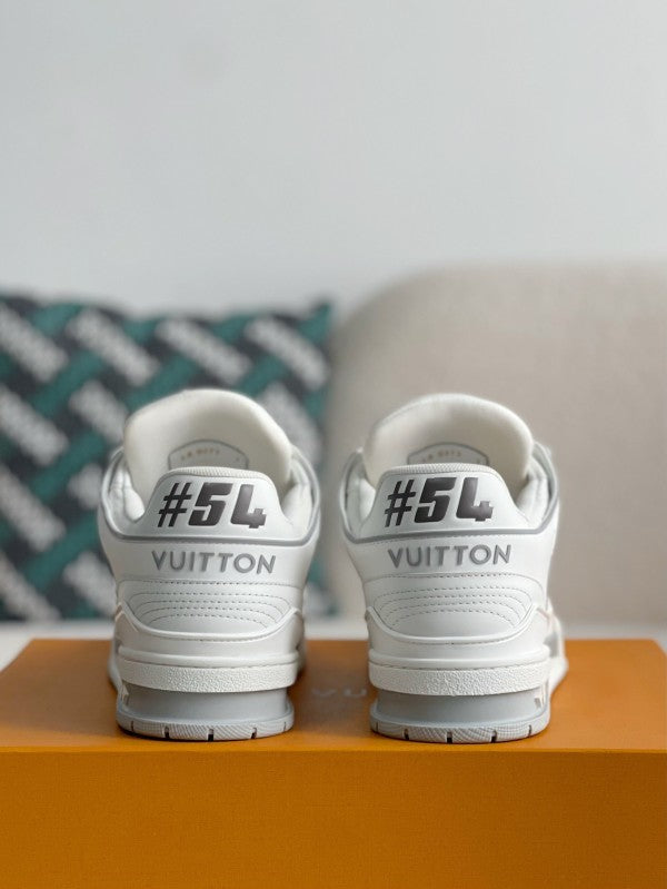 L X V SNEAKERS