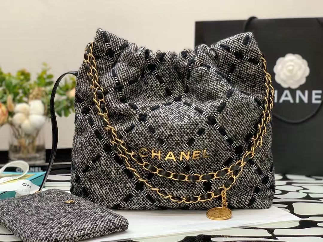 CC Hobo 22 Bag 35cm Black Ecru Tweed Gold Hardware