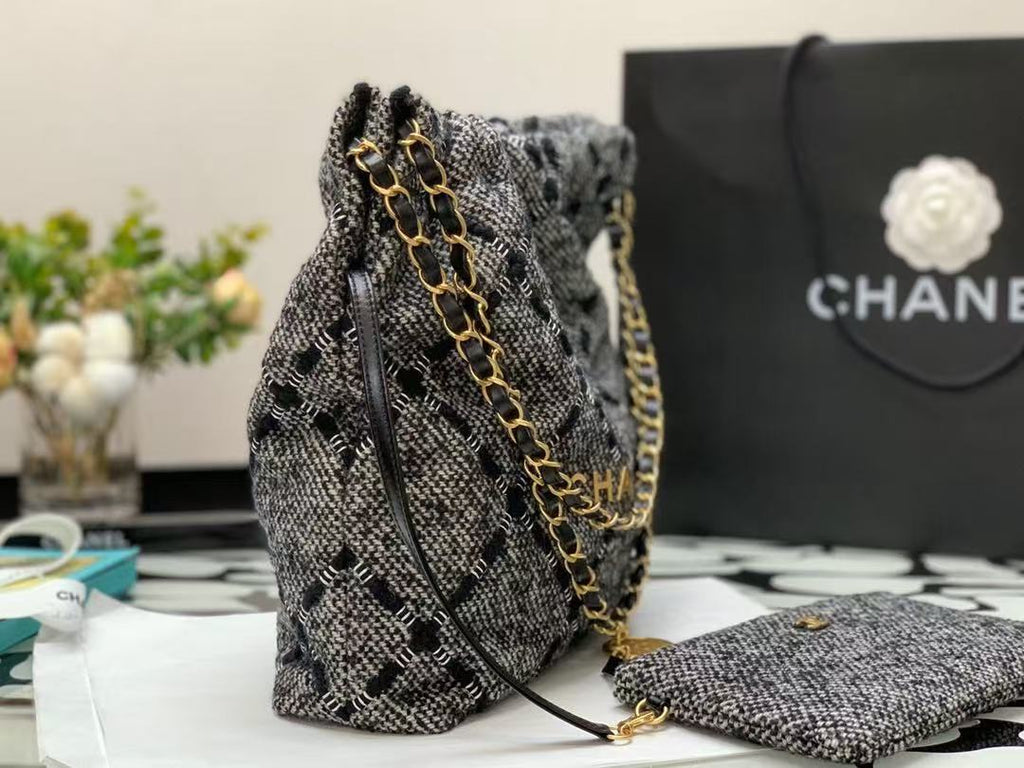 CC Hobo 22 Bag 35cm Black Ecru Tweed Gold Hardware