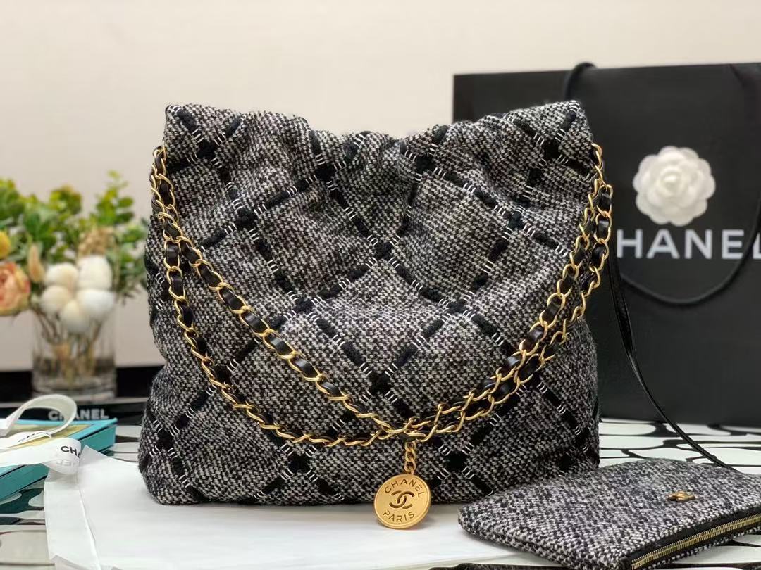 CC Hobo 22 Bag 35cm Black Ecru Tweed Gold Hardware