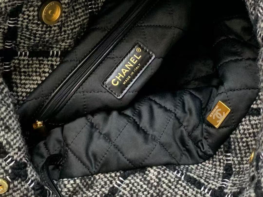 CC Hobo 22 Bag 35cm Black Ecru Tweed Gold Hardware