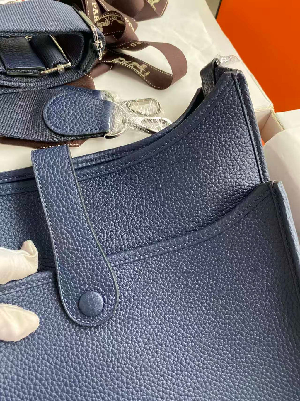 Evelyne 29cm Sapphire Blue Togo Shw
