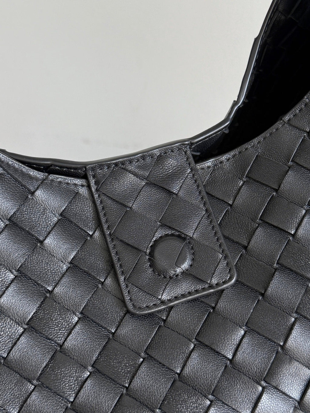 BV 2026 Campana Shoulder Bag 39cm Black Leather