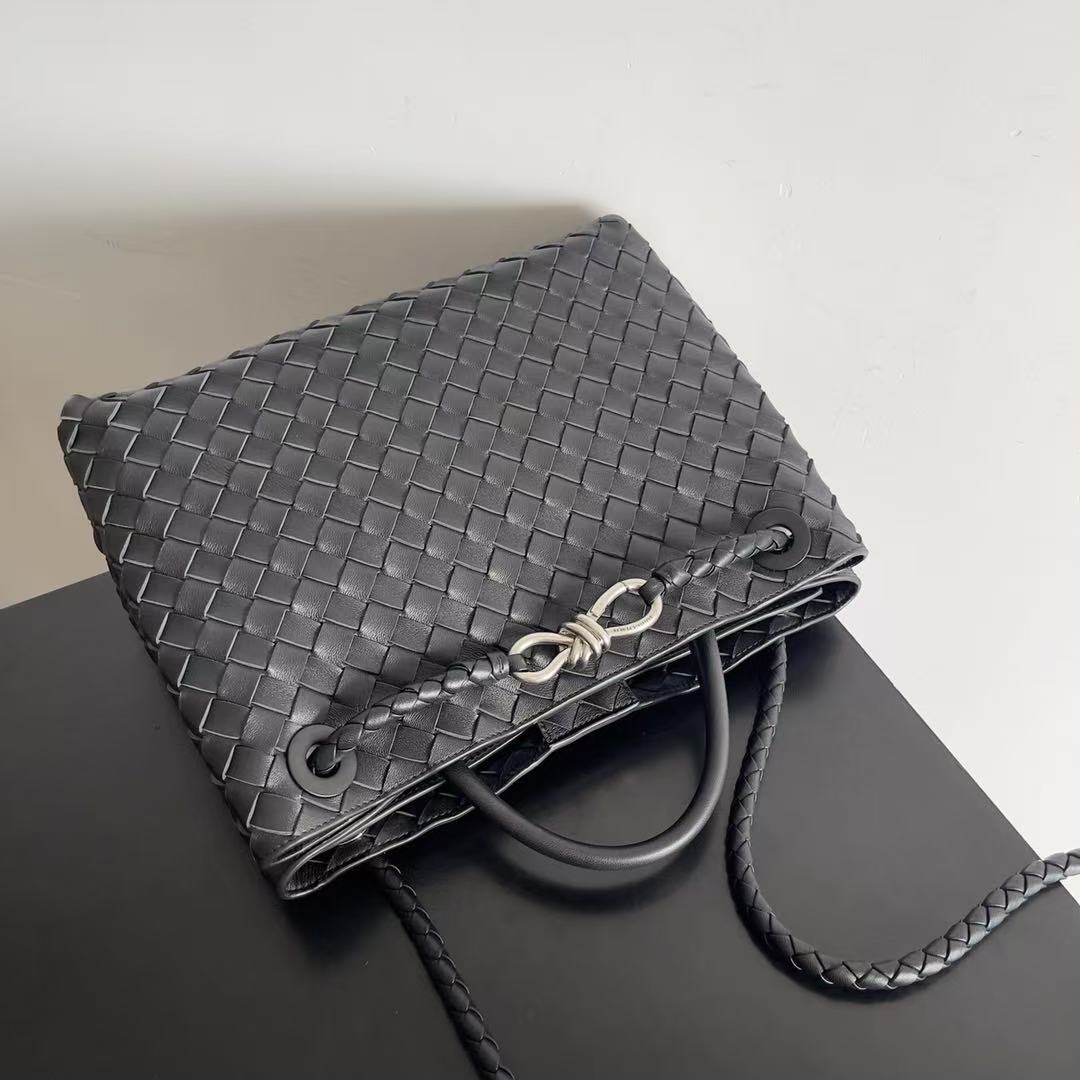 Bottega Medium Andiamo 32 Black Lambskin Silver Hardware