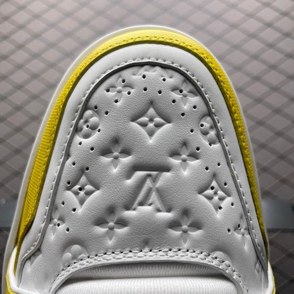 L X V TRAINER Sneakers