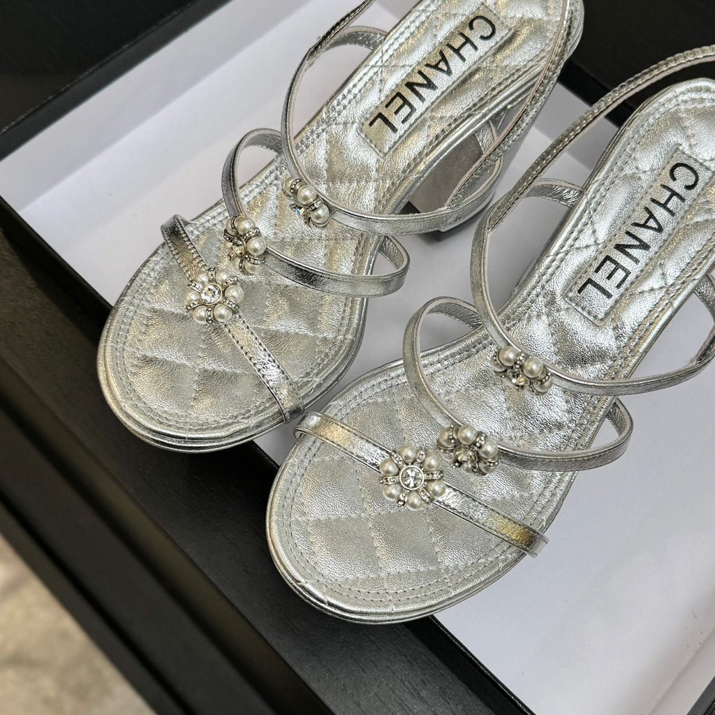 CC 2026 Camellia Chunky Heeled Sandals  90 Lambskin