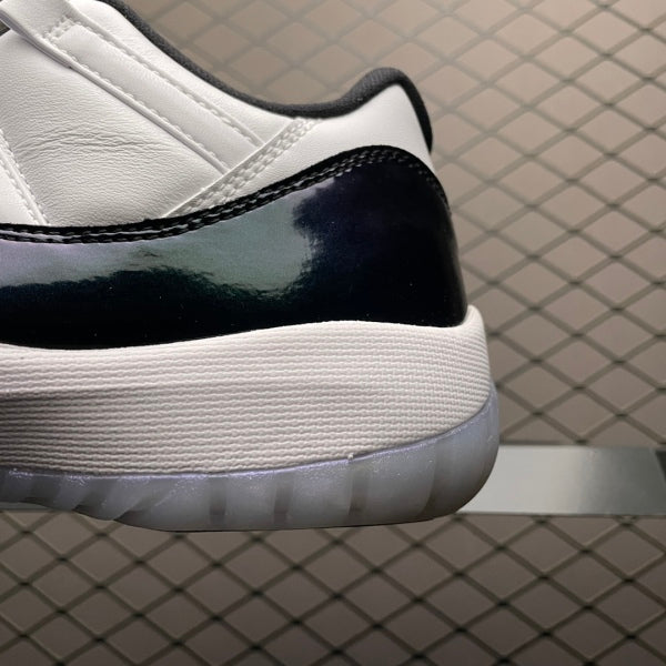 JRD 11 Retro Low Iridescent 528895-145