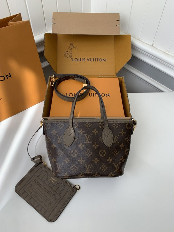 L X V's new NEVERFULL BANDOULIÈRE INSIDE OUT BB Shopping Bag M12099 Size: 16.5*11*26.5cm