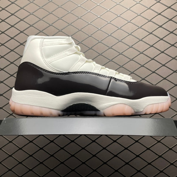 Air JRD 11 WMNS “Neapolitan” AR0715-101