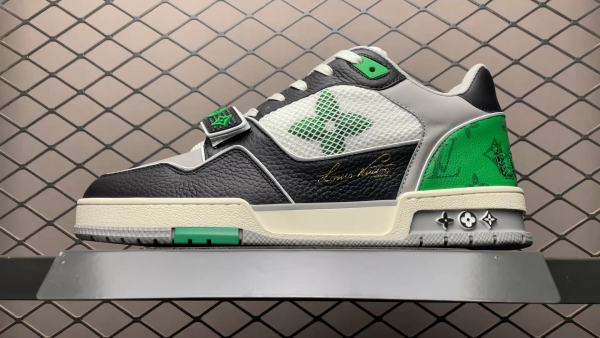 L X V TRAINER Sneakers