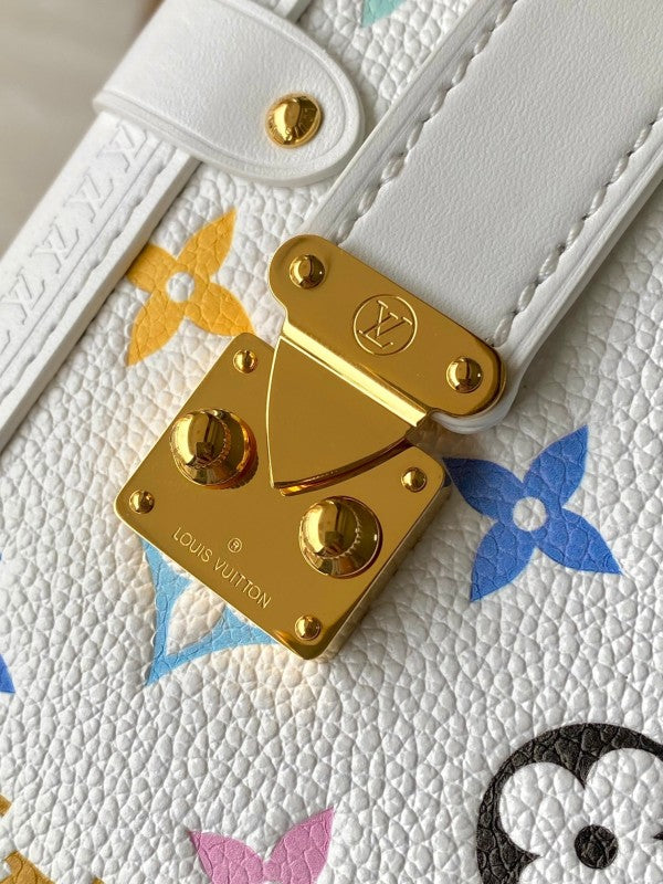 L X V women's crossbody bag M14046 23.5x16x8.5cm