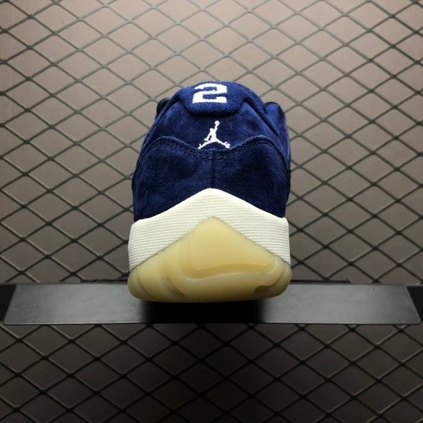 JRD 11 Retro Low Derek Jeter RE2PECT AV2187-441