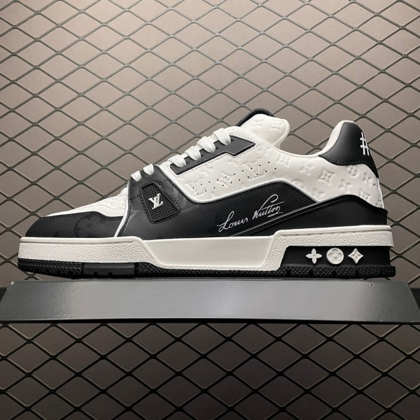 L X V TRAINER Sneakers
