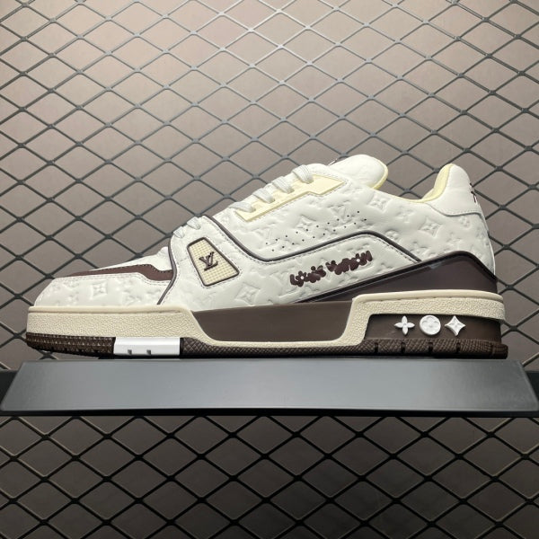 L X V SNEAKERS