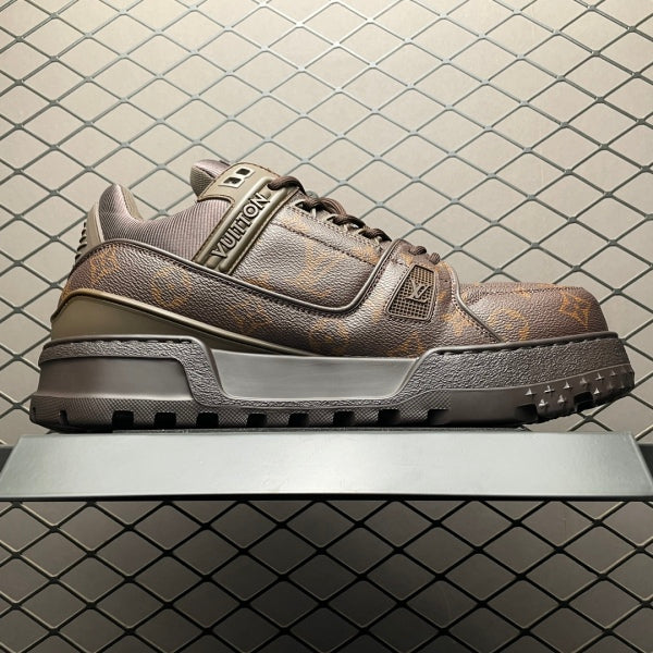L X V TRAINER SNEAKERS