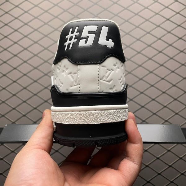 L X V TRAINER Sneakers