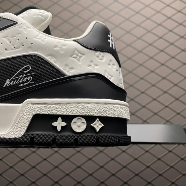 L X V TRAINER Sneakers