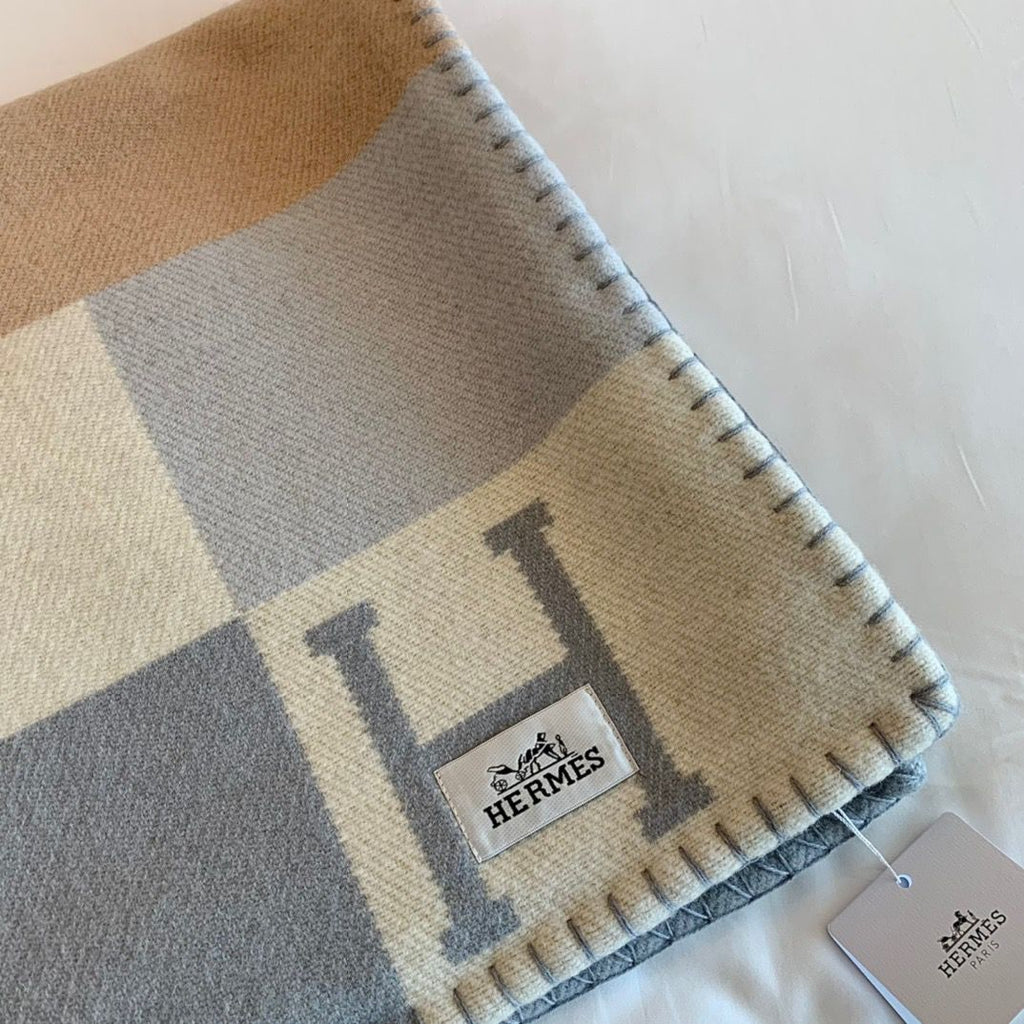 HM Drapeau Blanket Acier and Perle Wool Cashmere