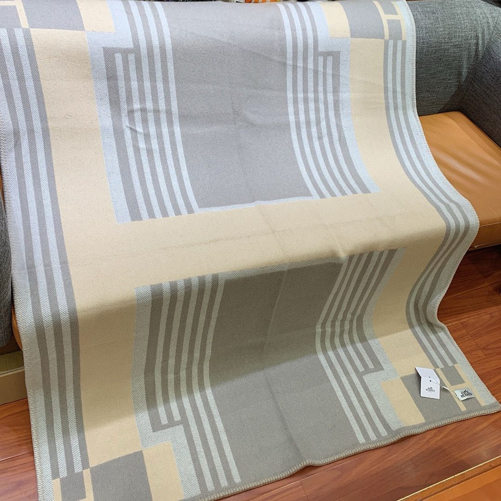HM Ithaque Blanket Grey Wool Cashmere