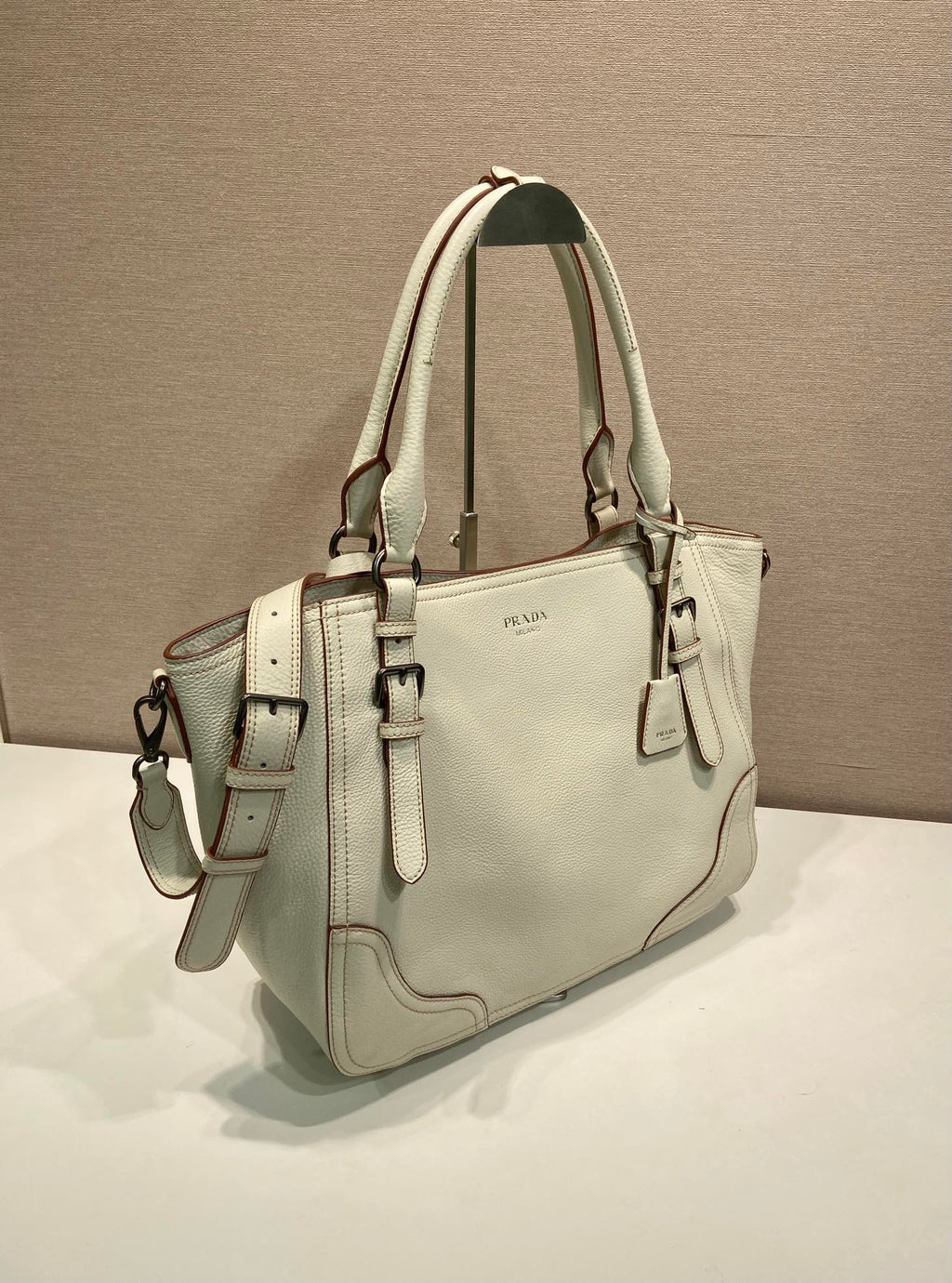 Prada 2026 Tote Bag 38cm Grained Leather 282657