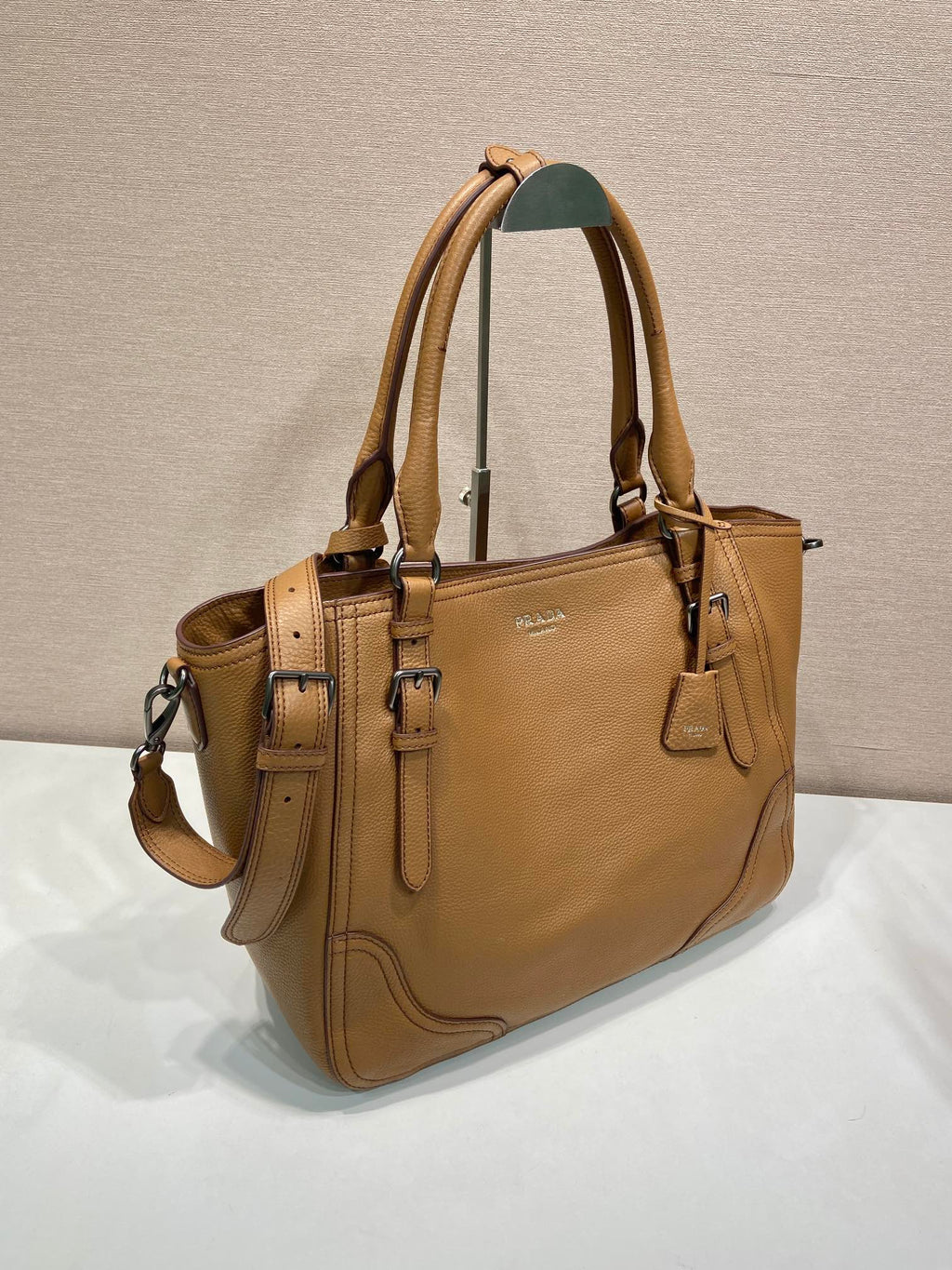 Prada 2026 Tote Bag 38cm Grained Leather 282657