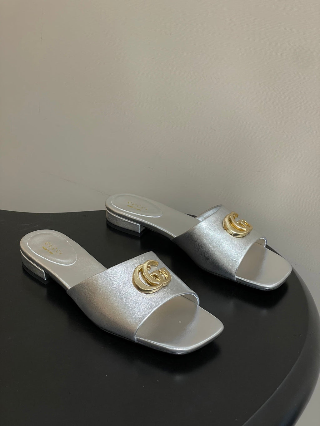 GG 26ss Flats Slippers Lambskin Gold Buckle