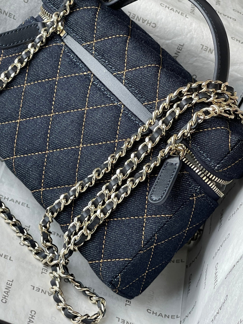 Chanel 2026 Vanity Bag 19.5cm Blue Denim Leather