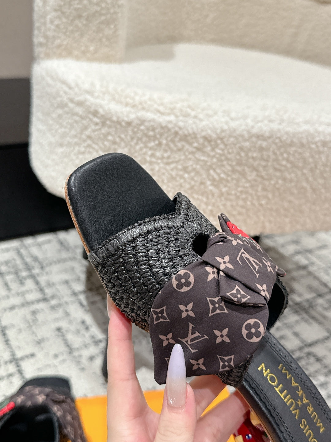 LV CHERRY HIGH HEELS 25S IN BLACK RAFFIA WITH BOW STYLE 14