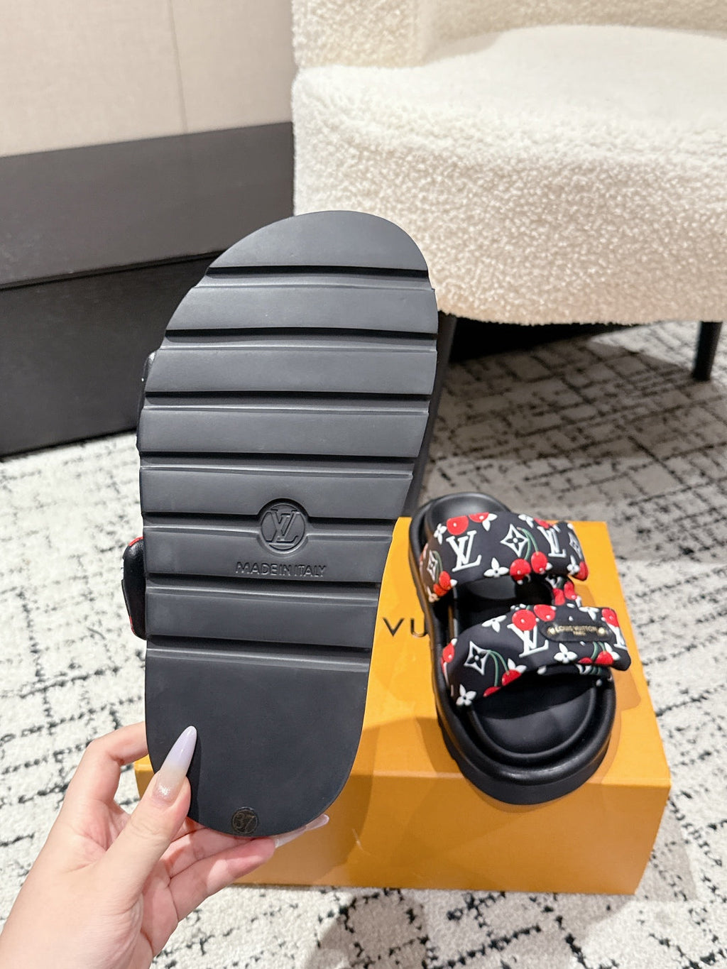 LV TWO-STRAP SLIDES 25S IN BLACK FABRIC AND CALFSKIN