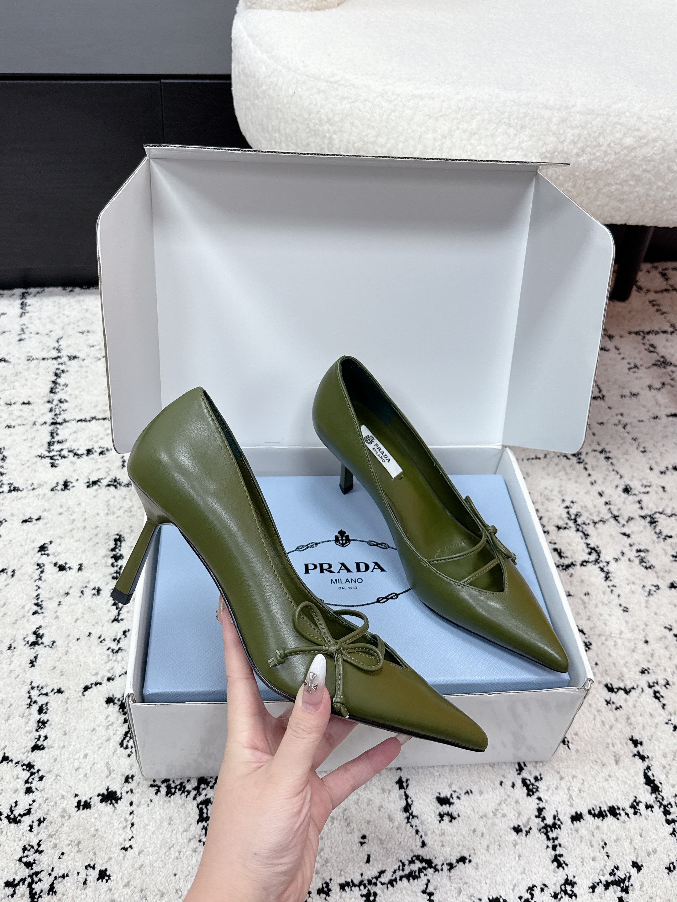 PRADA 26S POINTED-TOE HIGH HEELS 75MM IN DARK OLIVE GREEN CALFSKIN