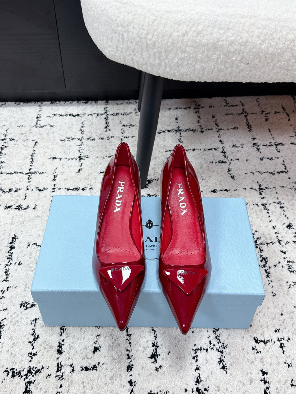 PRADA 26S POINTED-TOE HIGH HEELS 60MM IN DARK RED PATENT CALFSKIN WITH LOGO