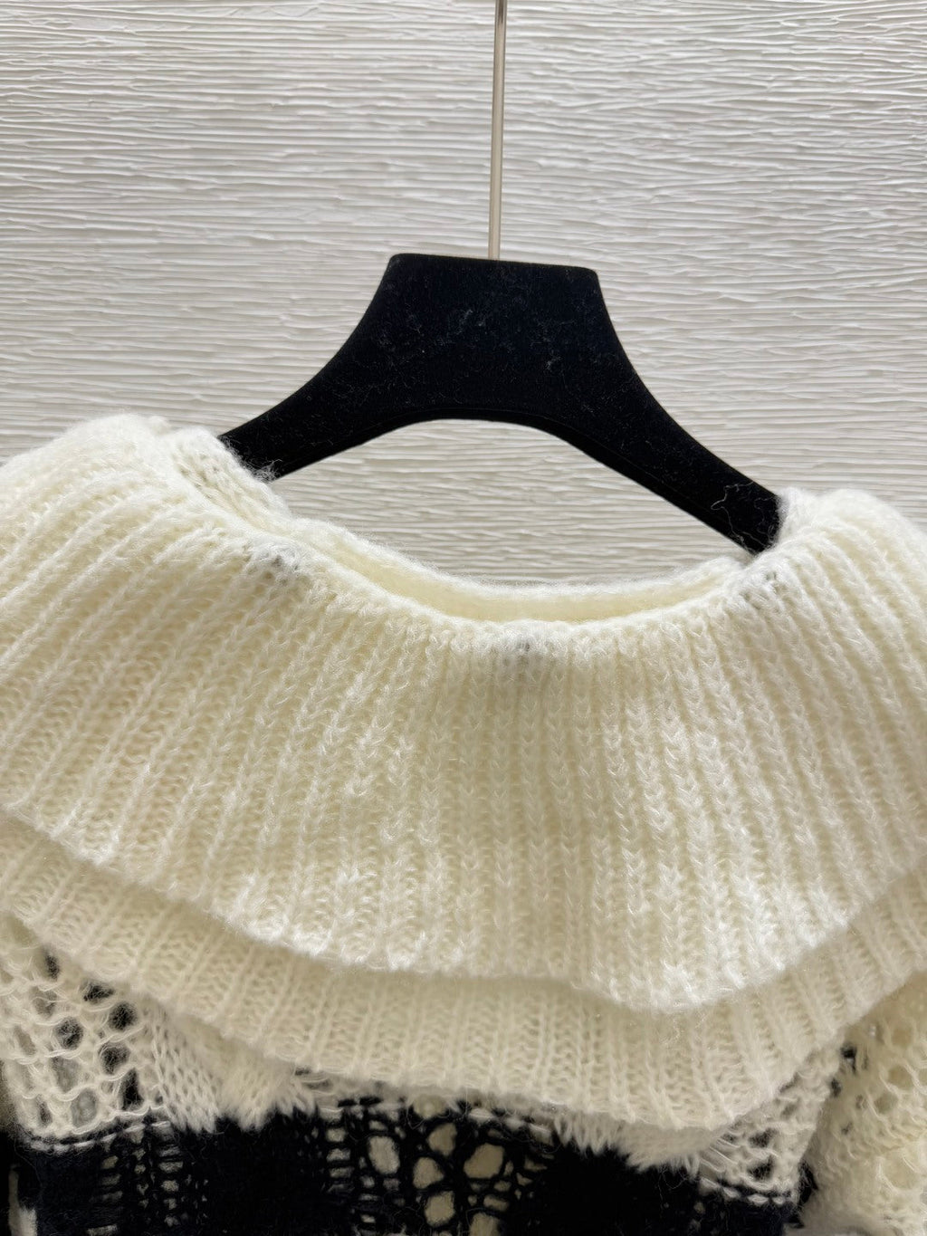 CD 25 Striped Long sleeve Sweater 286356