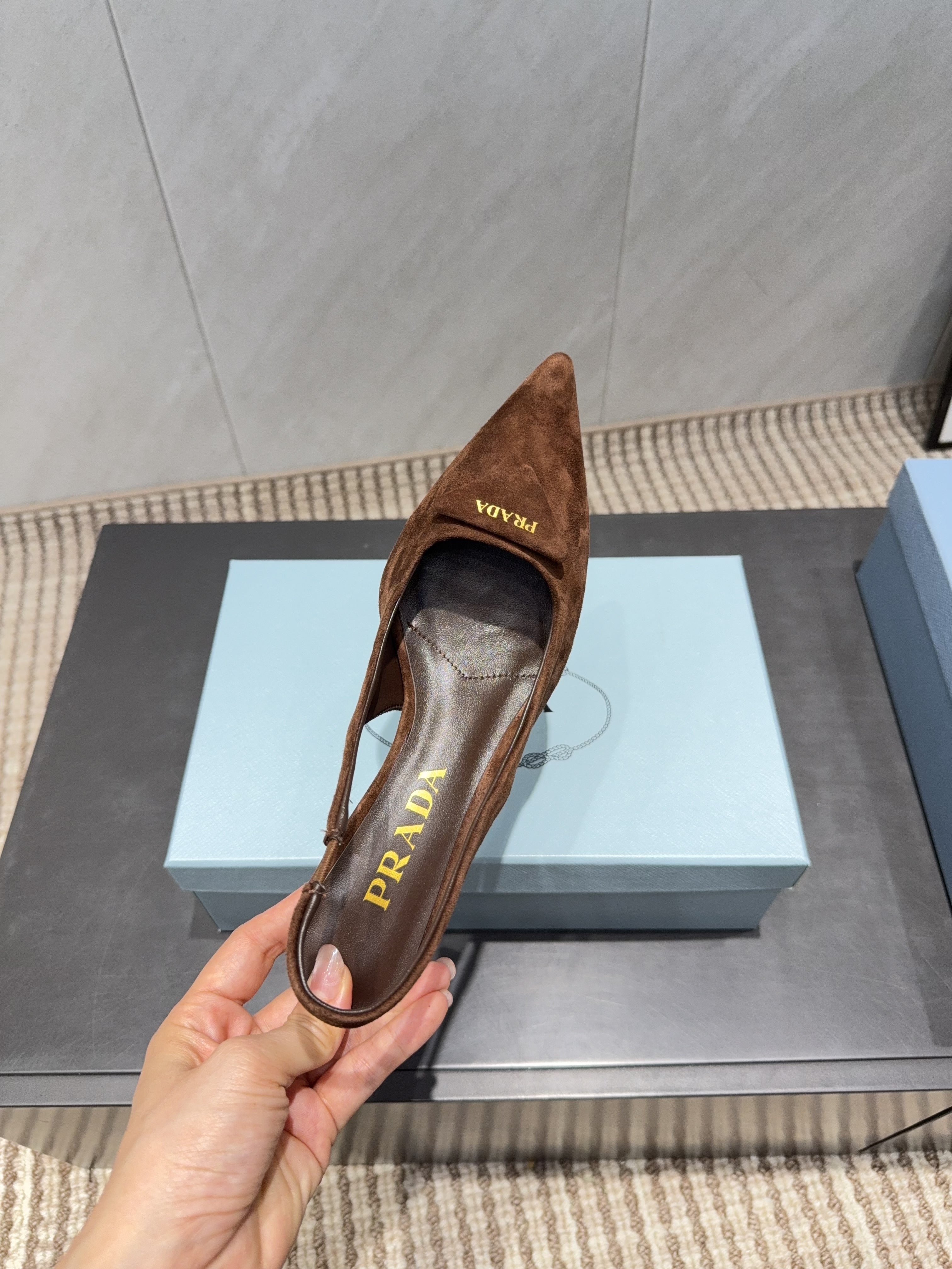 PRADA 26S POINTED TOE SLINGBACK HIGH HEELS 55MM IN BROWN SUEDE WITH LOGO