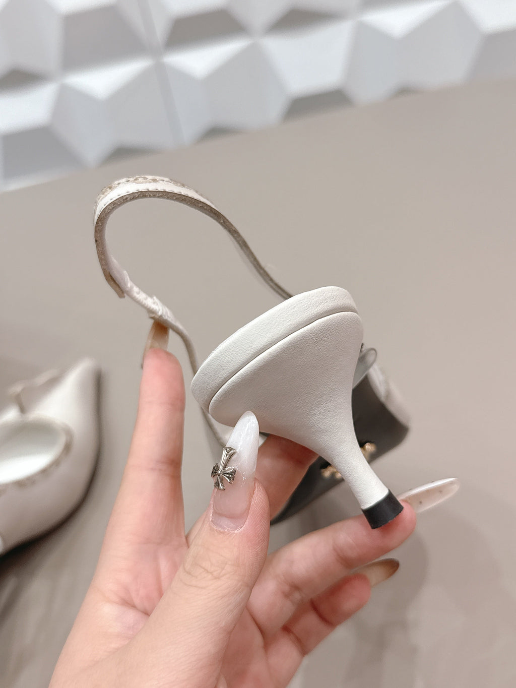 PRADA 26S POINTED TOE SLINGBACK HIGH HEELS 55MM IN CREAM WHITE CALFSKIN