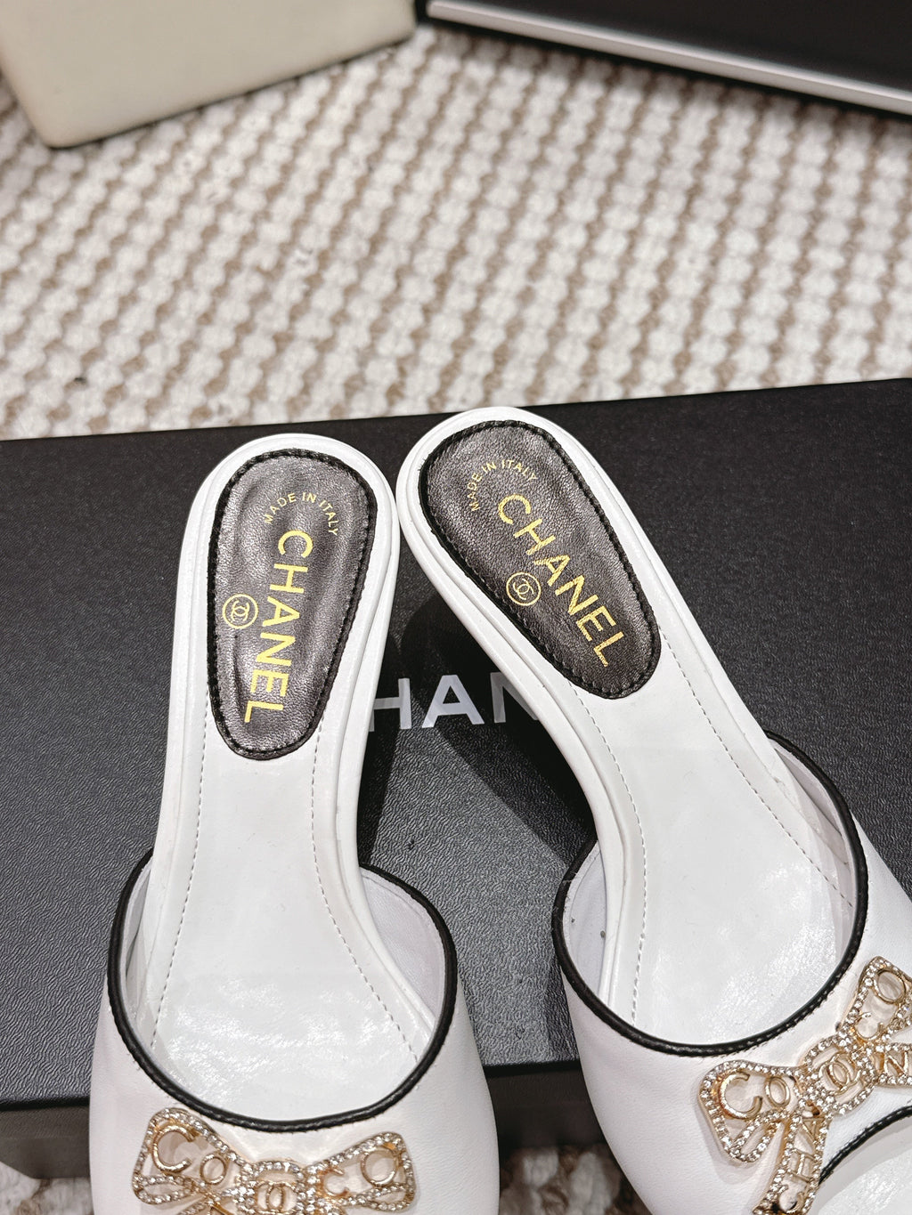 CC 26s Stiletto Sandals 55 White Leather 652570