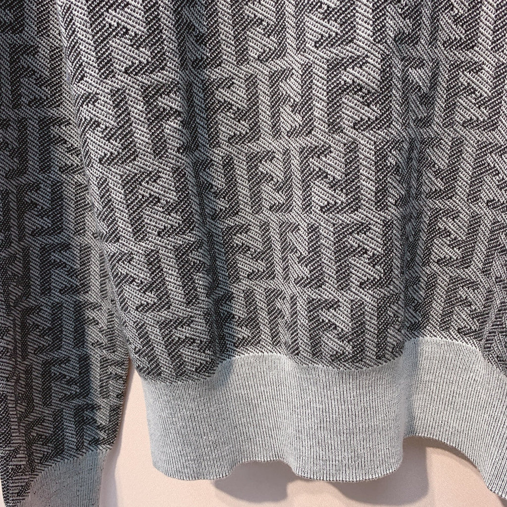 Fendi 25 Sweater Grey Monogram Woool 0002