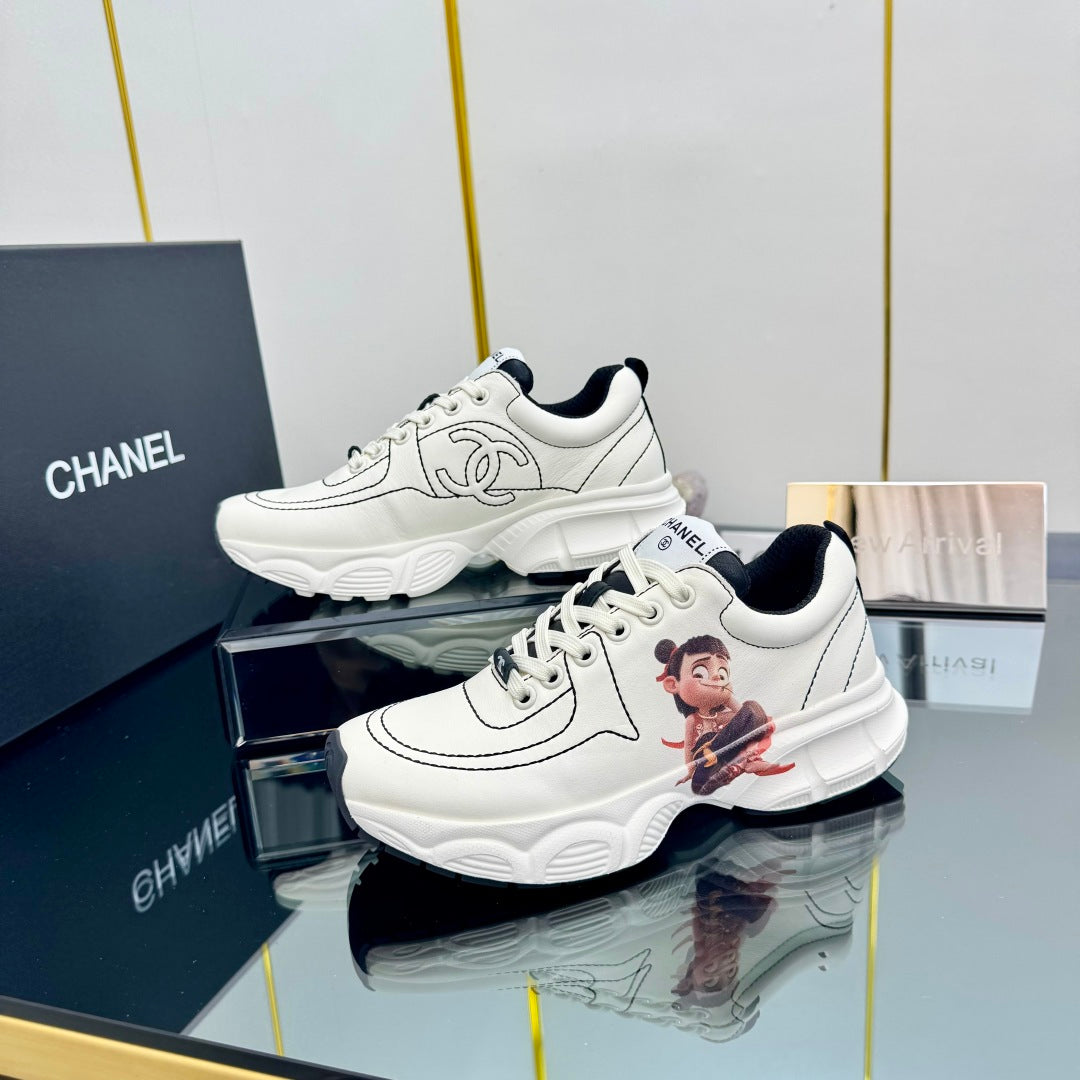 TRAINERS SNEAKER IN WHITE CALFSKIN WITH STICKER 238623