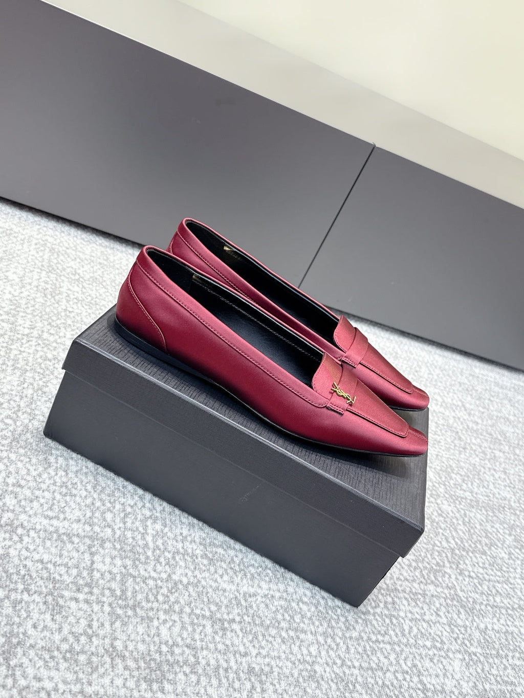 YSL 26ss Square Toe Loafers Taupe Satin Leather