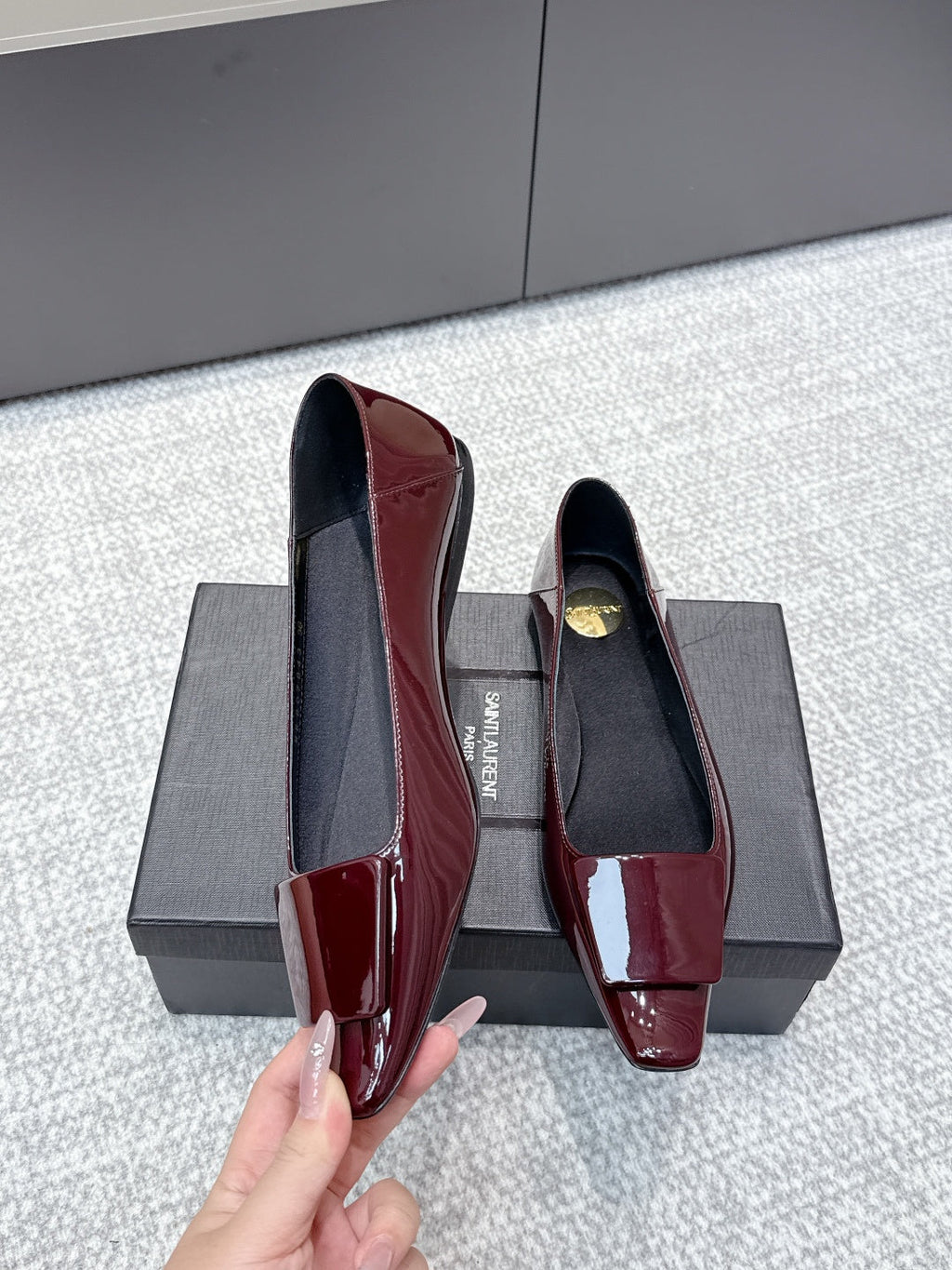 YSL 26ss Square Toe Loafers Burgundy Patent Leather 662736