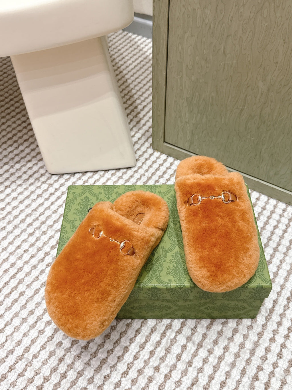 GG 26ss Loafers Rhinestones Orange Wool 612027
