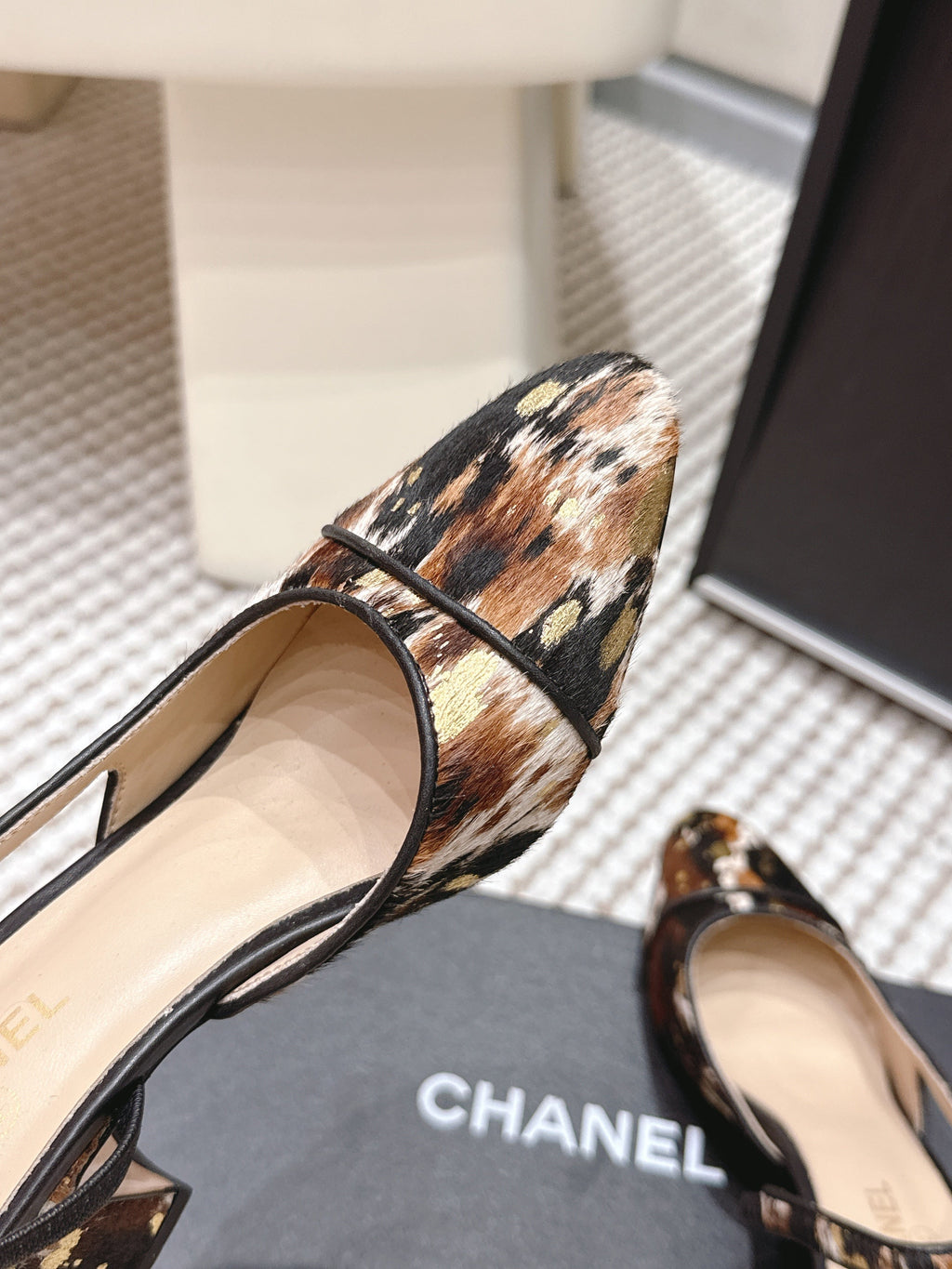 CC 26s Slingback 65 Black Brown Leopard Leather 652654