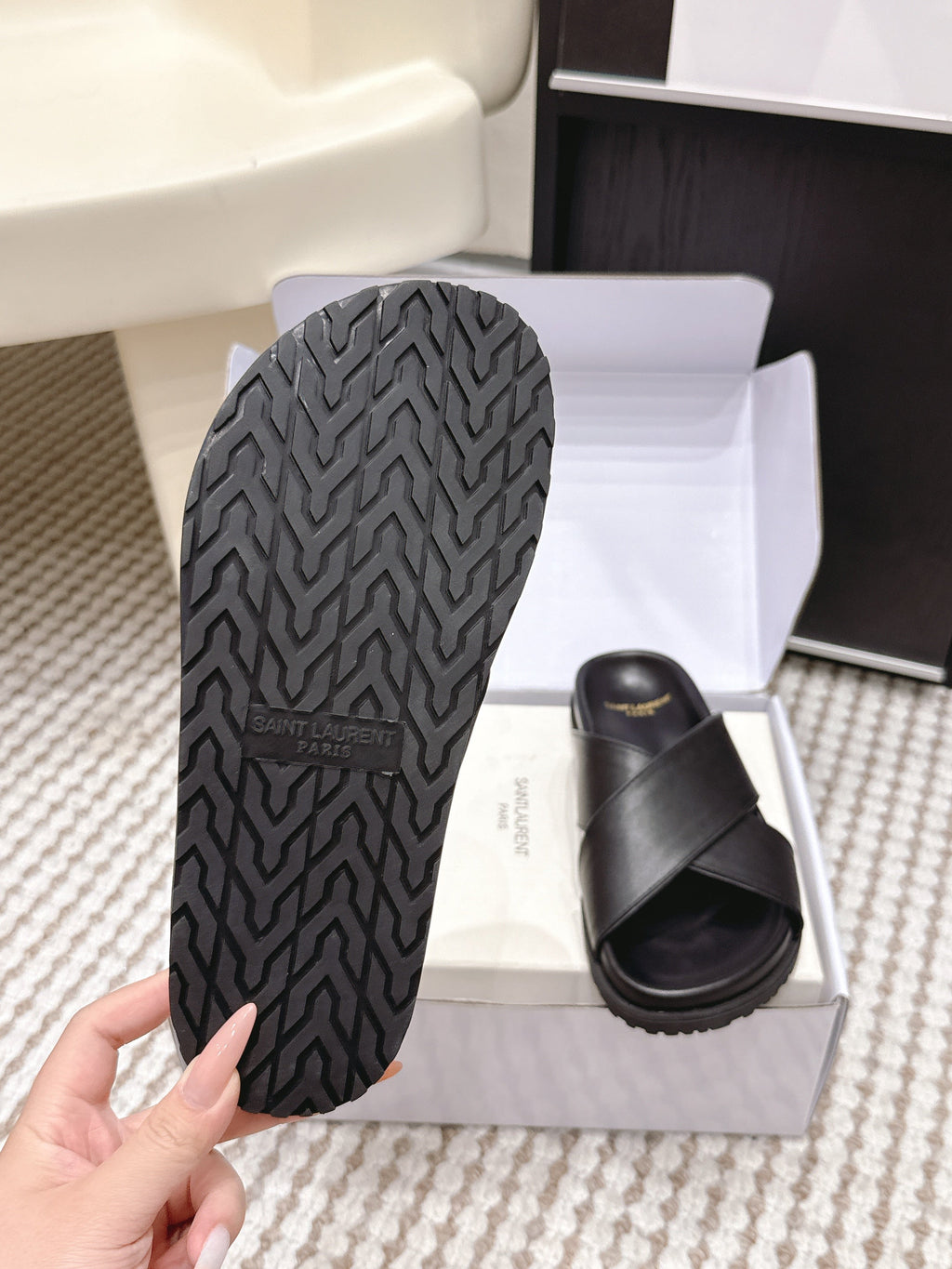 YSL 26ss Platform Slippers Black Sheepskin 663213