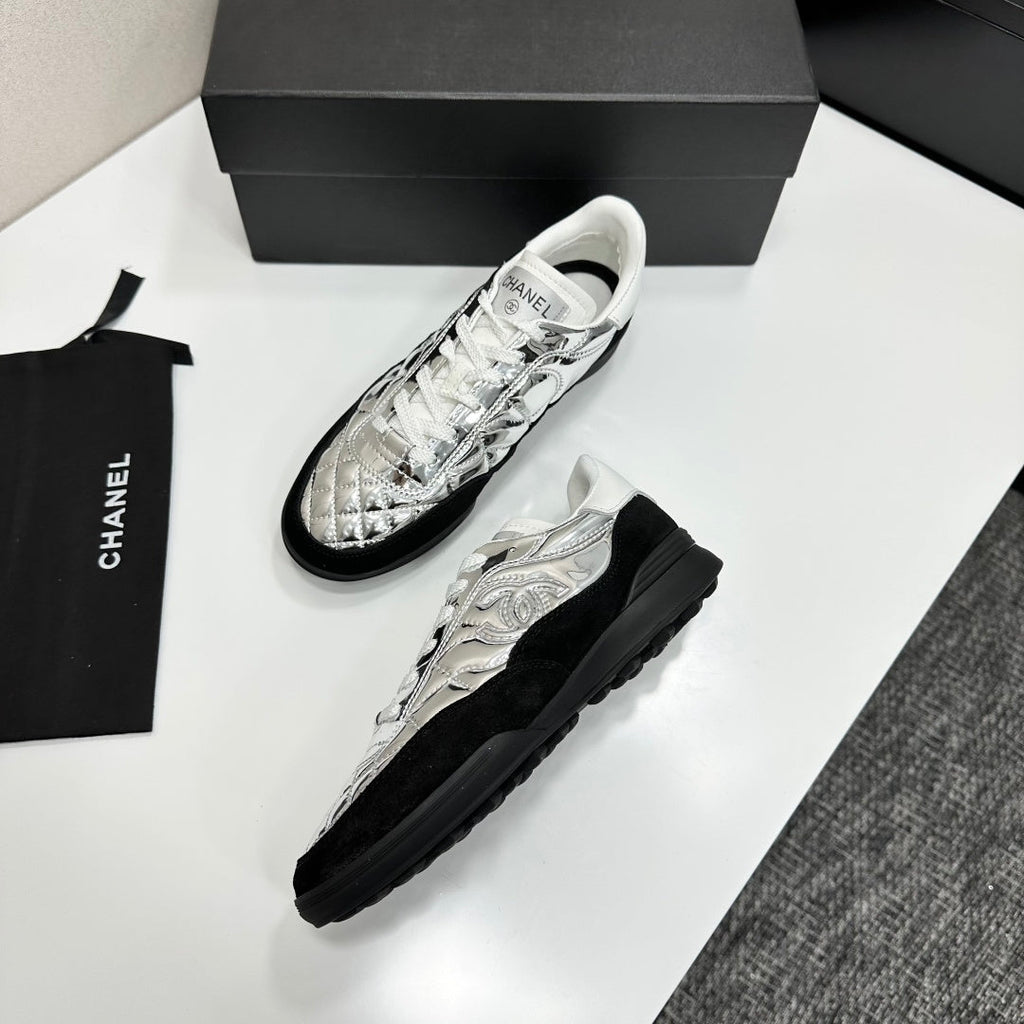 CC 26s Casual Sneakers Black Sliver Suede Cowhide 626457