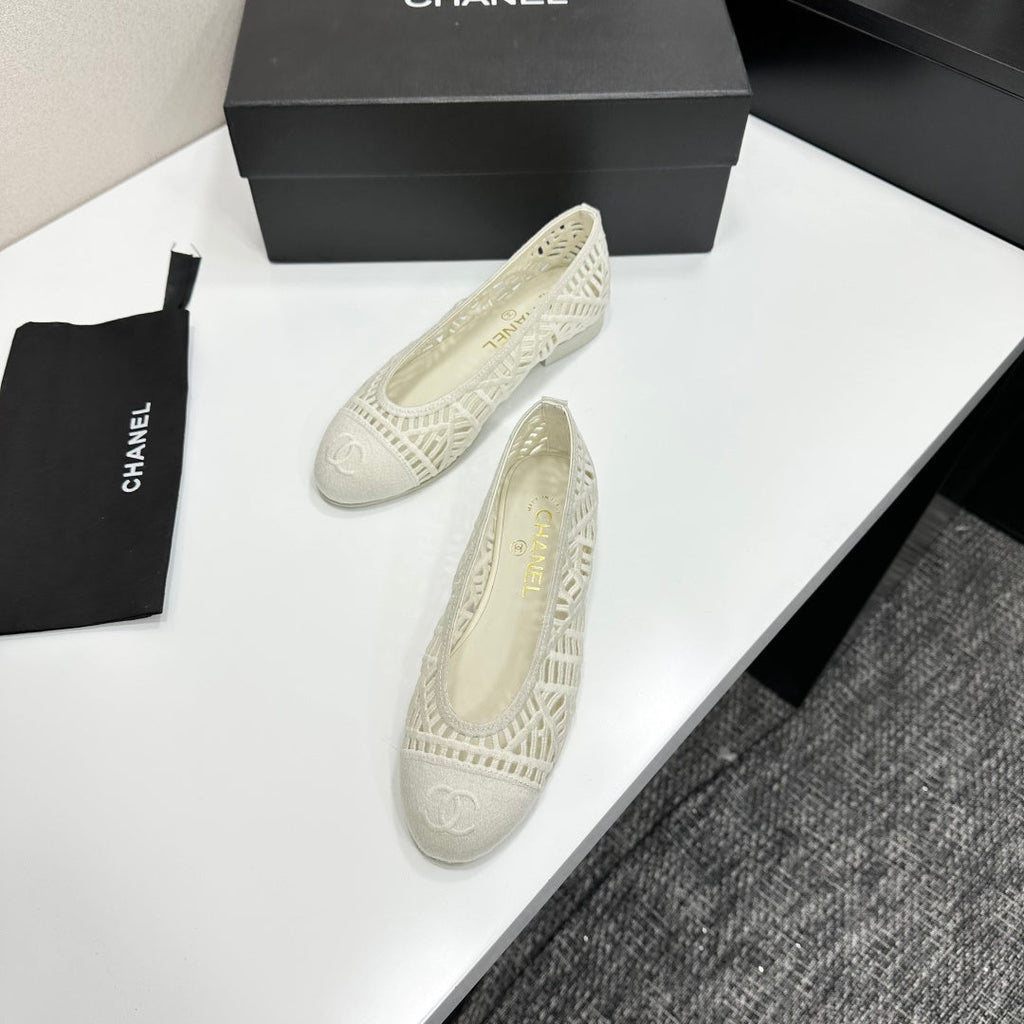CC 26s Ballet Flats Ivory Canvas Leather 626298