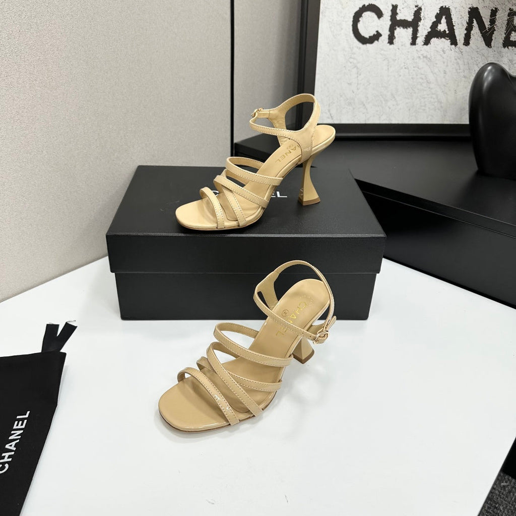 CC 26s High Heel Sandals 80 Beige Patent Leather 626287