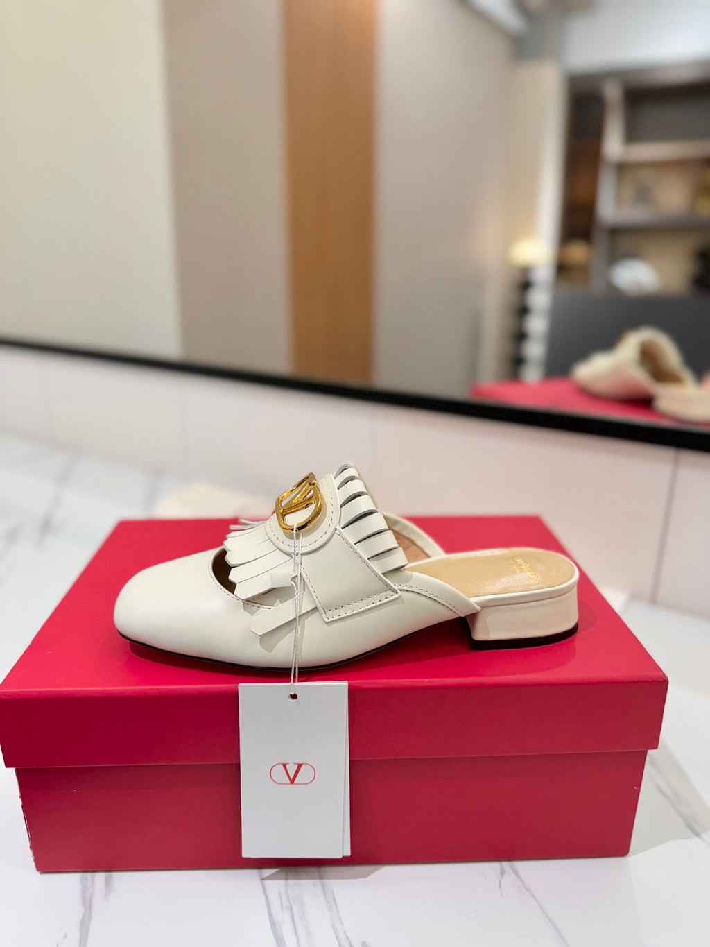 VT 2025 Signature Mule Ivory Calf Leather 295084